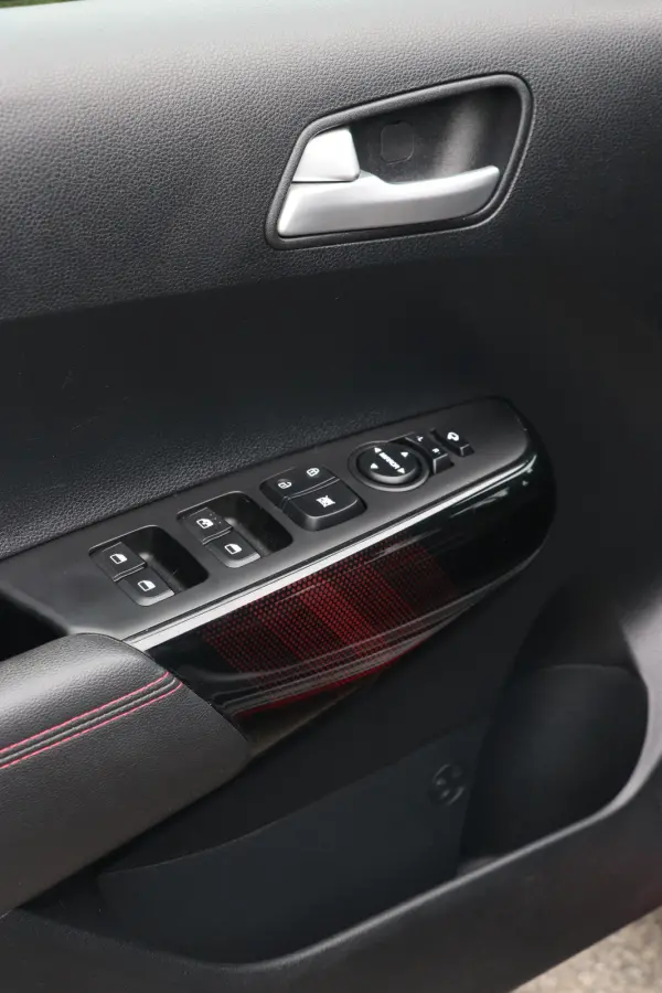 1.0 DPi GT-Line Automaat | leer | apple carplay |
