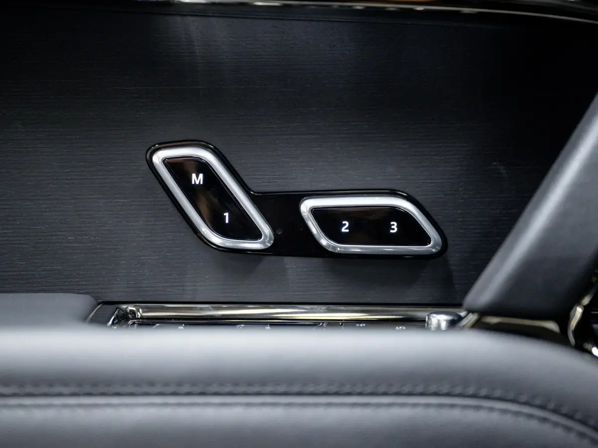 3.0 P460e Dynamic HSE PHEV | Pano | HUD | Soft-Close | Memory | 360° |