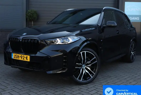 xDrive50e M Sport | Panoramadak | Comfortstoelen | H+K | Lazer | ACC | Stuurverwarming | 360