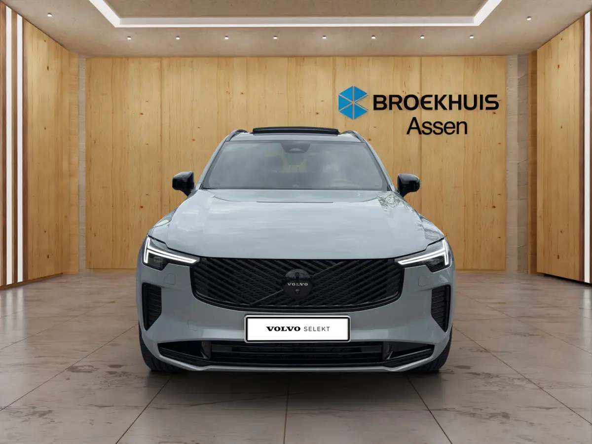 Ultra Black Edition 2.0 T8 Plug-In Hybrid AWD | Bowers & Wilkins | Luchtvering | Full LED Verlichting | Schuifkanteldak | Adap. cruise control |