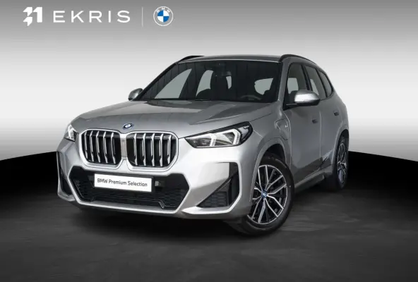 xDrive25e SoH 100% | M Sportpakket | Premium Pack | Comfort Access | Achteruitrijcamera | Stoelverwarming | 18''