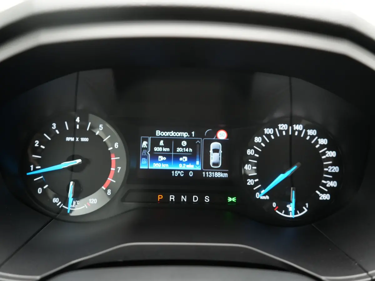 2.0 Titanium Automaat 7 Persoons 241pk | Camera | Apple Carplay | Voorstoelen Verwarmd | Cruise Control | LED Koplampen | Navigatie |