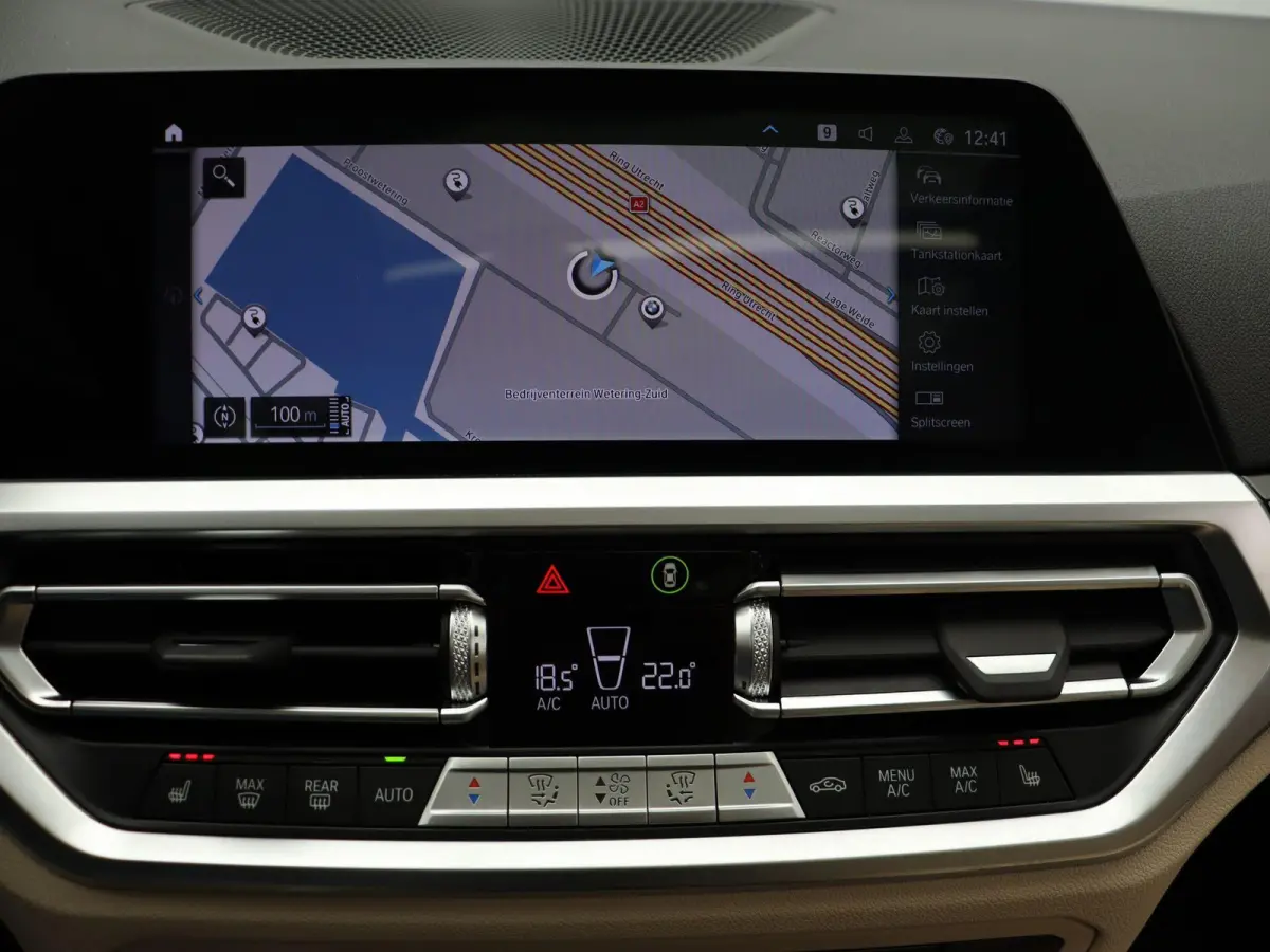 330e Business Edition | Model Sport Line | SoH 89% | Comfort Access | Achteruitrijcamera | Panoramadak | Elektrisch Verstelbare Sportstoelen | Laserlight | Head-Up Display | DAB | HiFi