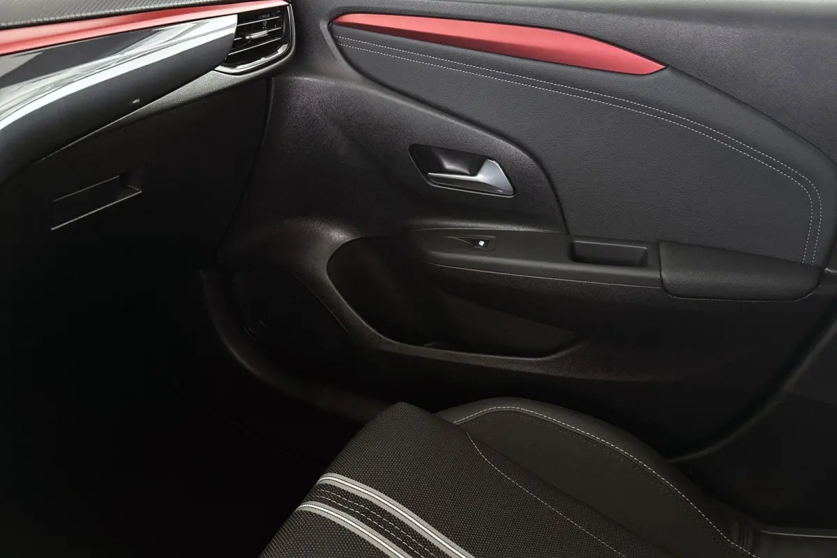 1.2 Turbo Hybrid Yes Automaat Stuur-Stoelverwarming Apple CarPlay LED Koplampen
