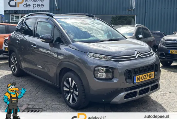 1.2 PureTech S&S Shine GARANTIE/CARPLAY/CLIMA/CRUISE/TREKHAAK/CAMERA/V+A.SENSOREN/LICHTMETAAL rijklaarprijs!