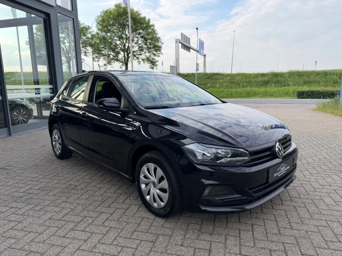 1.0 MPI NAVI AIRCO PDC CRUISE CONTROL