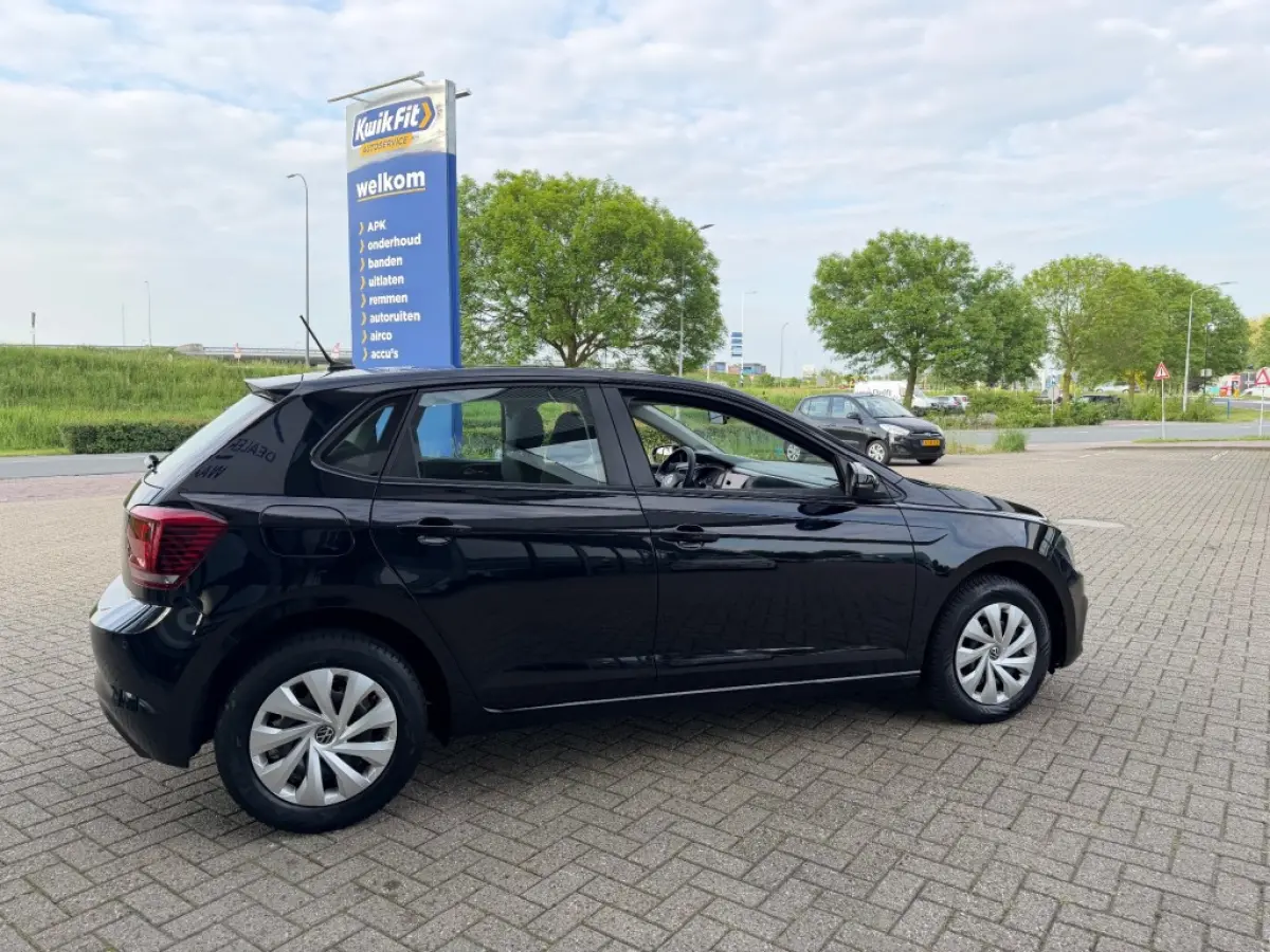 1.0 MPI NAVI AIRCO PDC CRUISE CONTROL