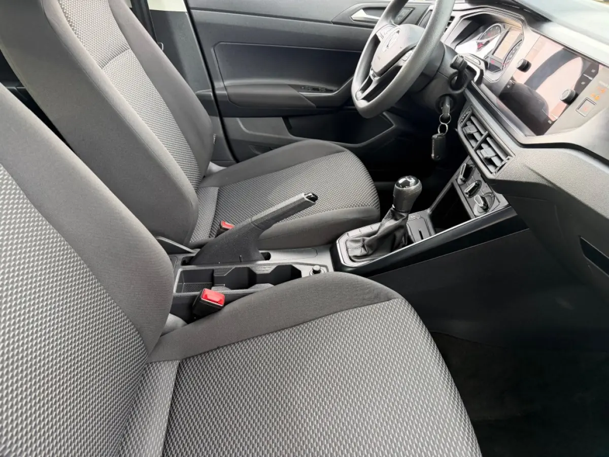 1.0 MPI NAVI AIRCO PDC CRUISE CONTROL