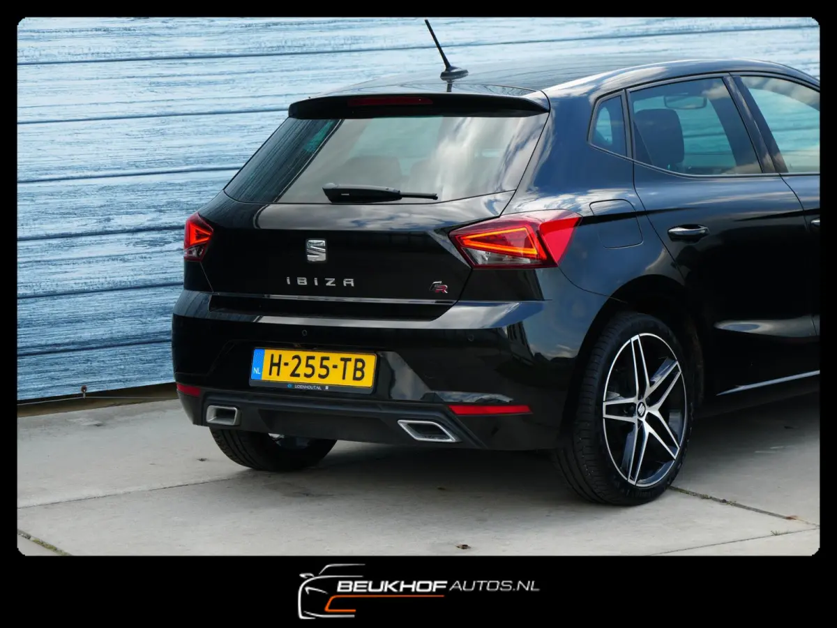 1.0 TSI FR Business Beats Camera Nav VirtualDash