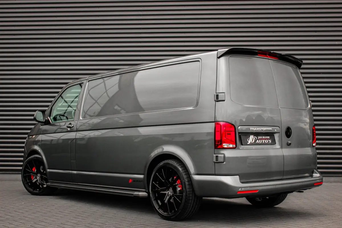 2.0 TDI L2H1 150PK JB- EDITION DSG / PDC / VERLAGINGSVEREN / LEDEREN BEKLEDING / FULL / APPLE CARPLAY /NAVI