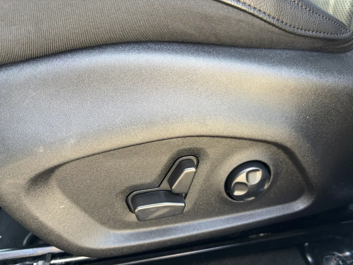 4xe 240 Plug-in Hybrid S | Camera | Winterpack | Parkeersensoren voor en achter