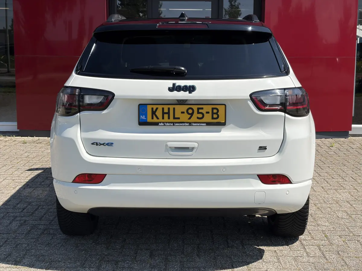 4xe 240 Plug-in Hybrid S | Camera | Winterpack | Parkeersensoren voor en achter