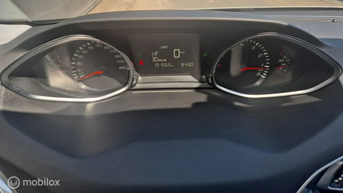 1.2 PureTech Style CLIMA PANODAK TREKHAAK