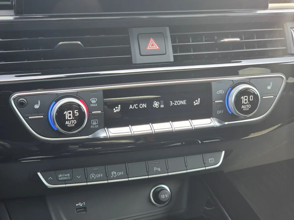 40 TFSI S edition Competition | Panoramadak |