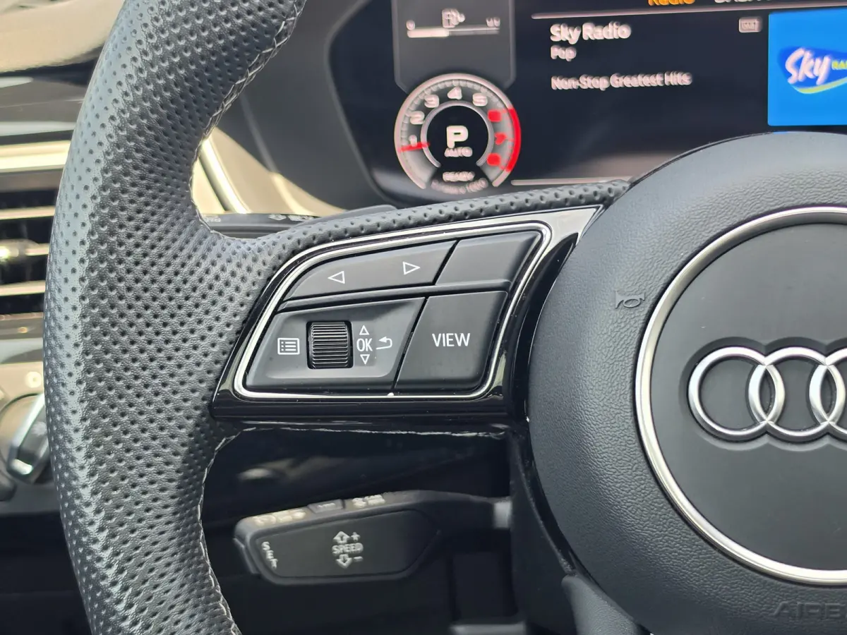 40 TFSI S edition Competition | Panoramadak |