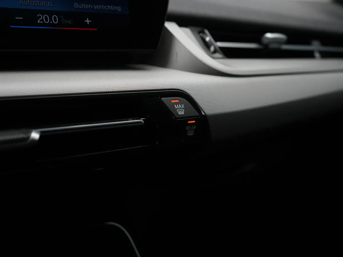 xDrive30 67 kWh 313pk Dealer O.H. | Adaptief M Onderstel | Camera | Cruise Control | Stoelverwarming | Widescreen Navi | Park Assist | Apple Carplay | Navigatie | DAB | Standkachel |