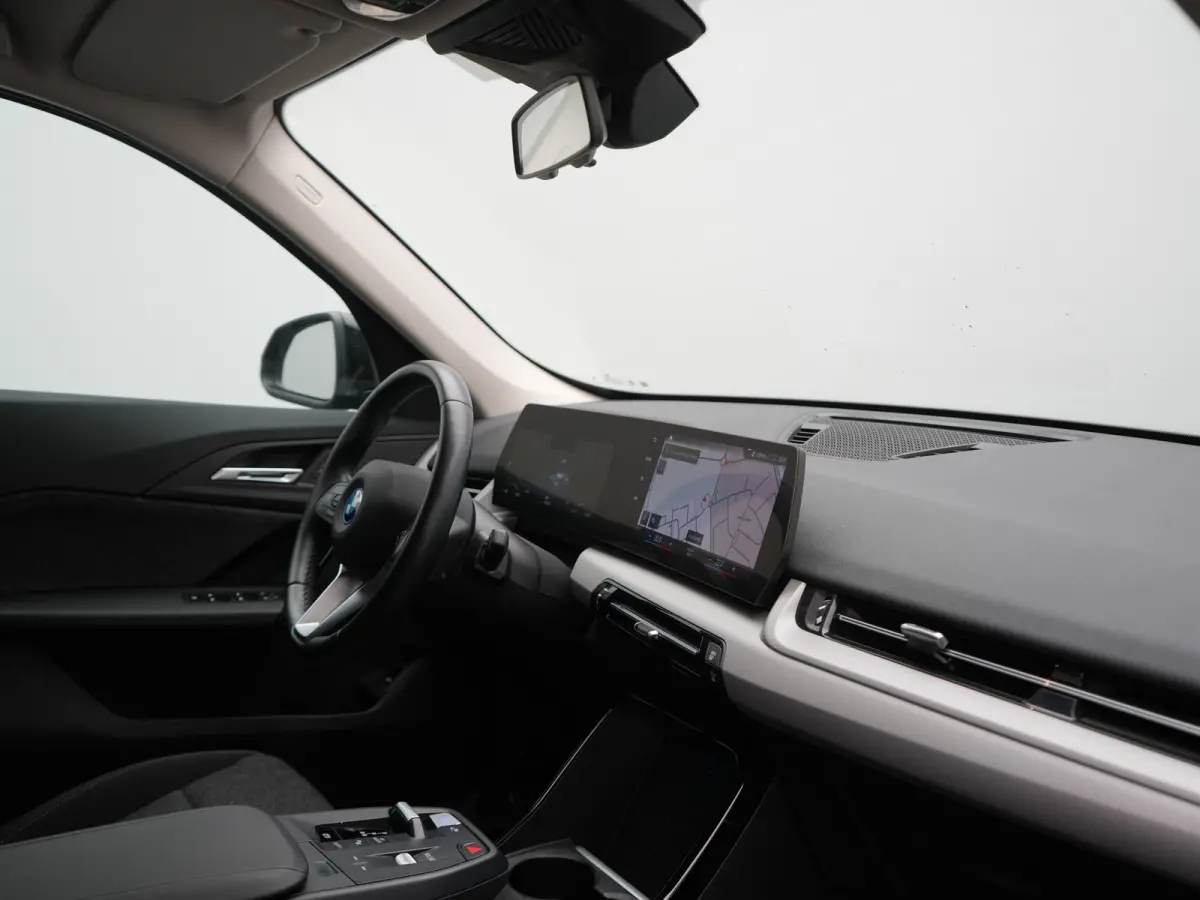 xDrive30 67 kWh 313pk Dealer O.H. | Adaptief M Onderstel | Camera | Cruise Control | Stoelverwarming | Widescreen Navi | Park Assist | Apple Carplay | Navigatie | DAB | Standkachel |