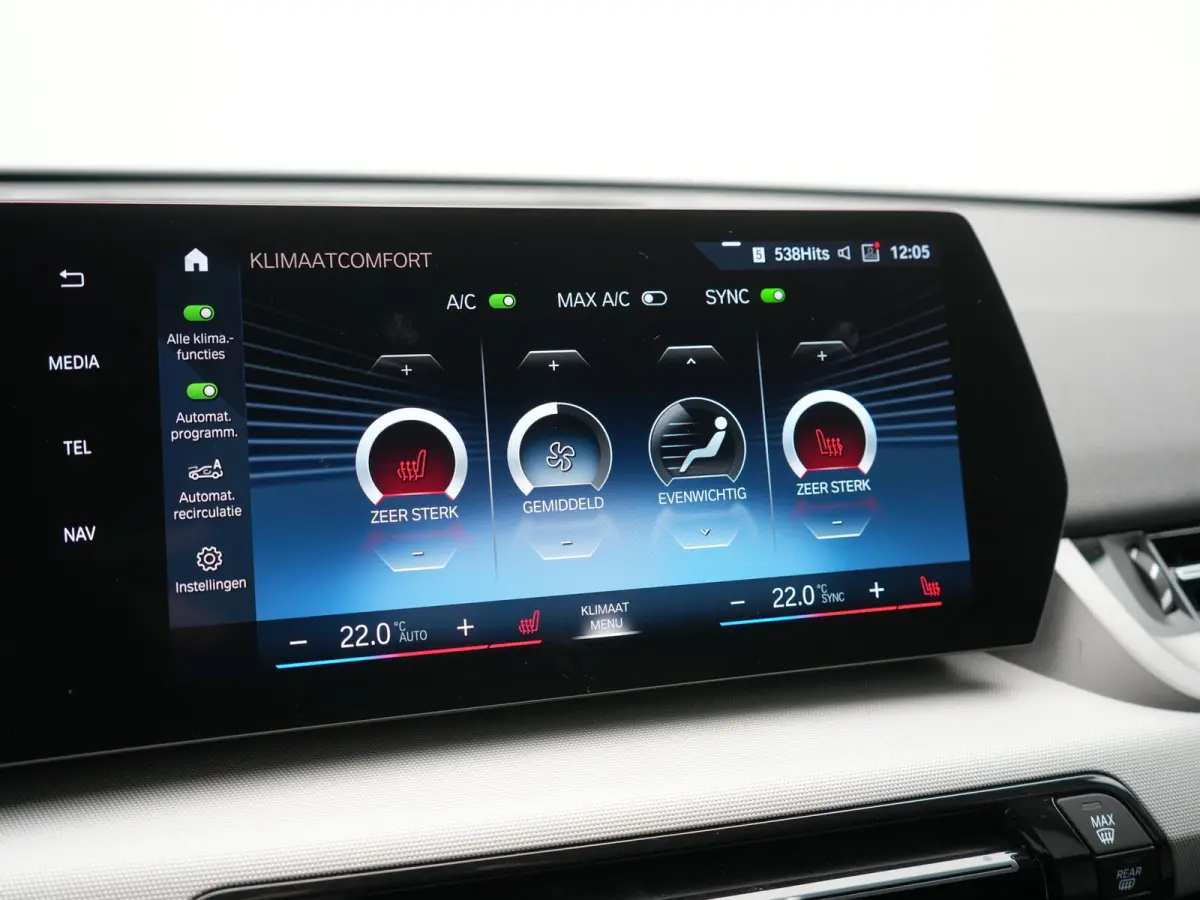 xDrive30 67 kWh 313pk Dealer O.H. | Adaptief M Onderstel | Camera | Cruise Control | Stoelverwarming | Widescreen Navi | Park Assist | Apple Carplay | Navigatie | DAB | Standkachel |