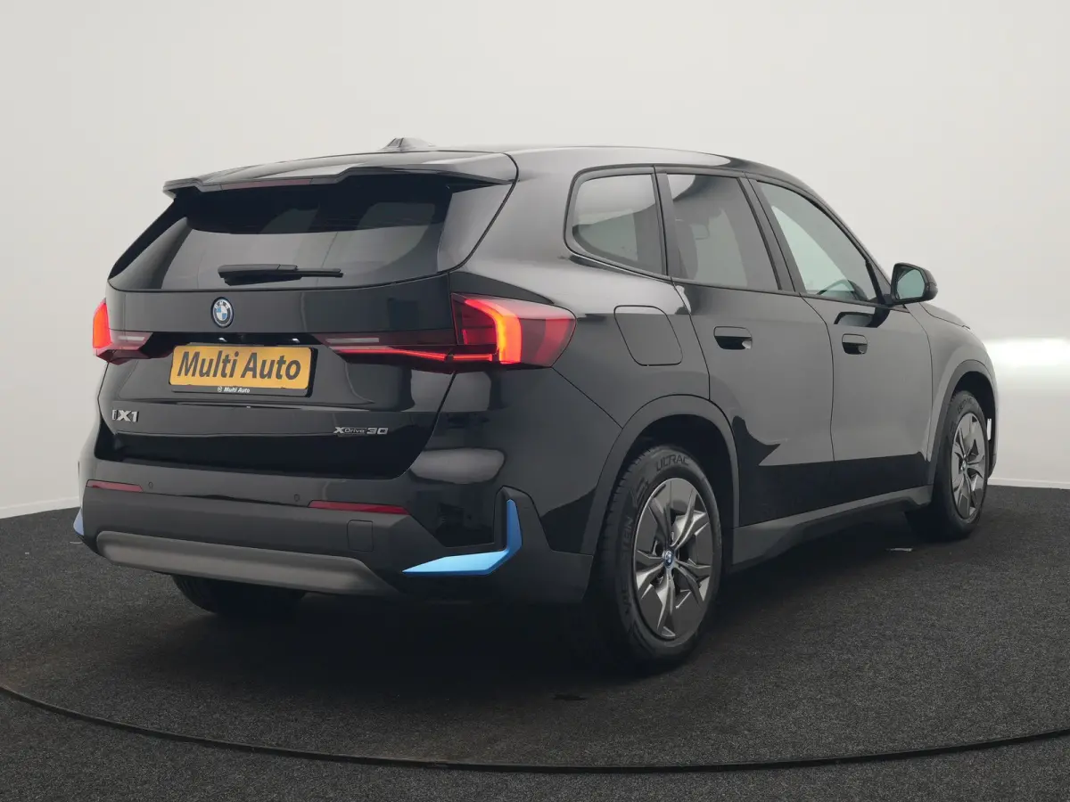 xDrive30 67 kWh 313pk Dealer O.H. | Adaptief M Onderstel | Camera | Cruise Control | Stoelverwarming | Widescreen Navi | Park Assist | Apple Carplay | Navigatie | DAB | Standkachel |