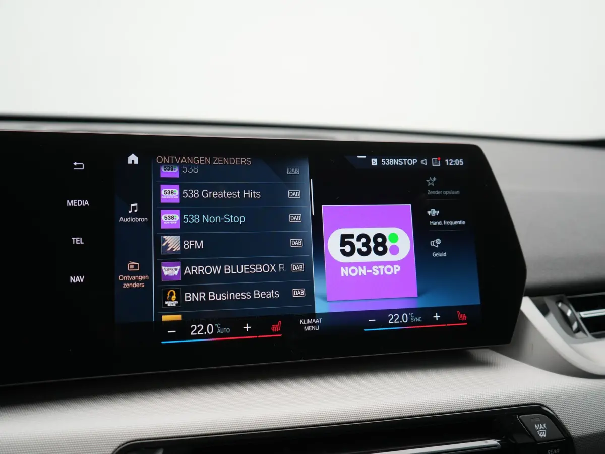 xDrive30 67 kWh 313pk Dealer O.H. | Adaptief M Onderstel | Camera | Cruise Control | Stoelverwarming | Widescreen Navi | Park Assist | Apple Carplay | Navigatie | DAB | Standkachel |