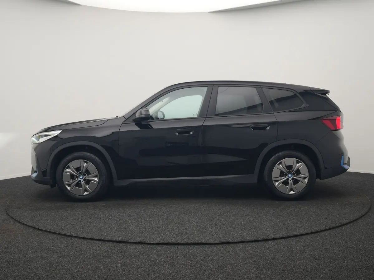 xDrive30 67 kWh 313pk Dealer O.H. | Adaptief M Onderstel | Camera | Cruise Control | Stoelverwarming | Widescreen Navi | Park Assist | Apple Carplay | Navigatie | DAB | Standkachel |