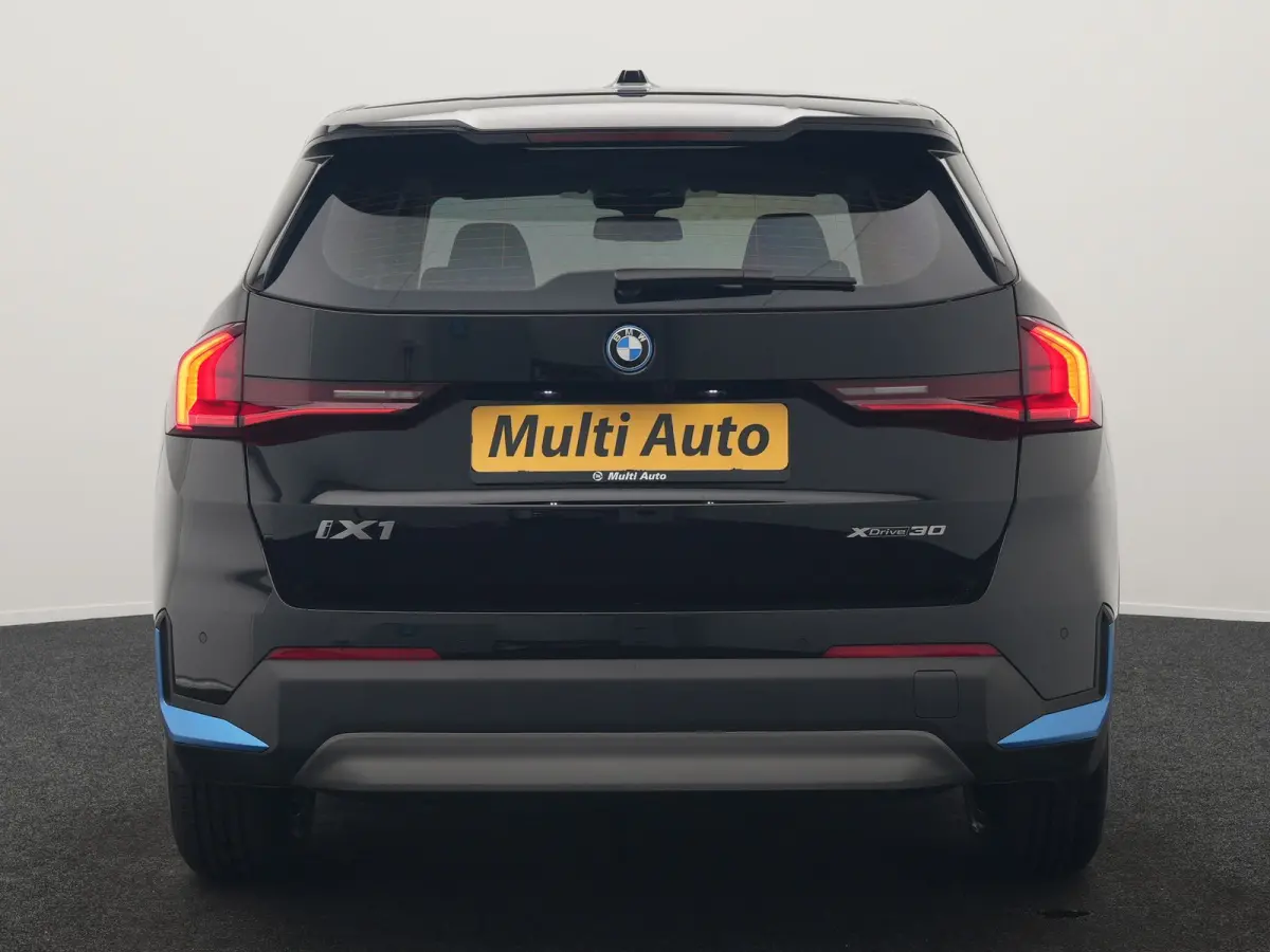 xDrive30 67 kWh 313pk Dealer O.H. | Adaptief M Onderstel | Camera | Cruise Control | Stoelverwarming | Widescreen Navi | Park Assist | Apple Carplay | Navigatie | DAB | Standkachel |