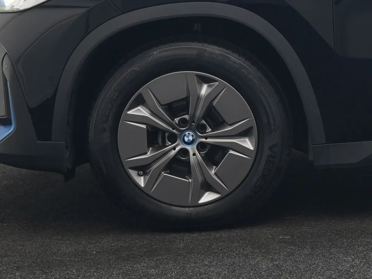 xDrive30 67 kWh 313pk Dealer O.H. | Adaptief M Onderstel | Camera | Cruise Control | Stoelverwarming | Widescreen Navi | Park Assist | Apple Carplay | Navigatie | DAB | Standkachel |