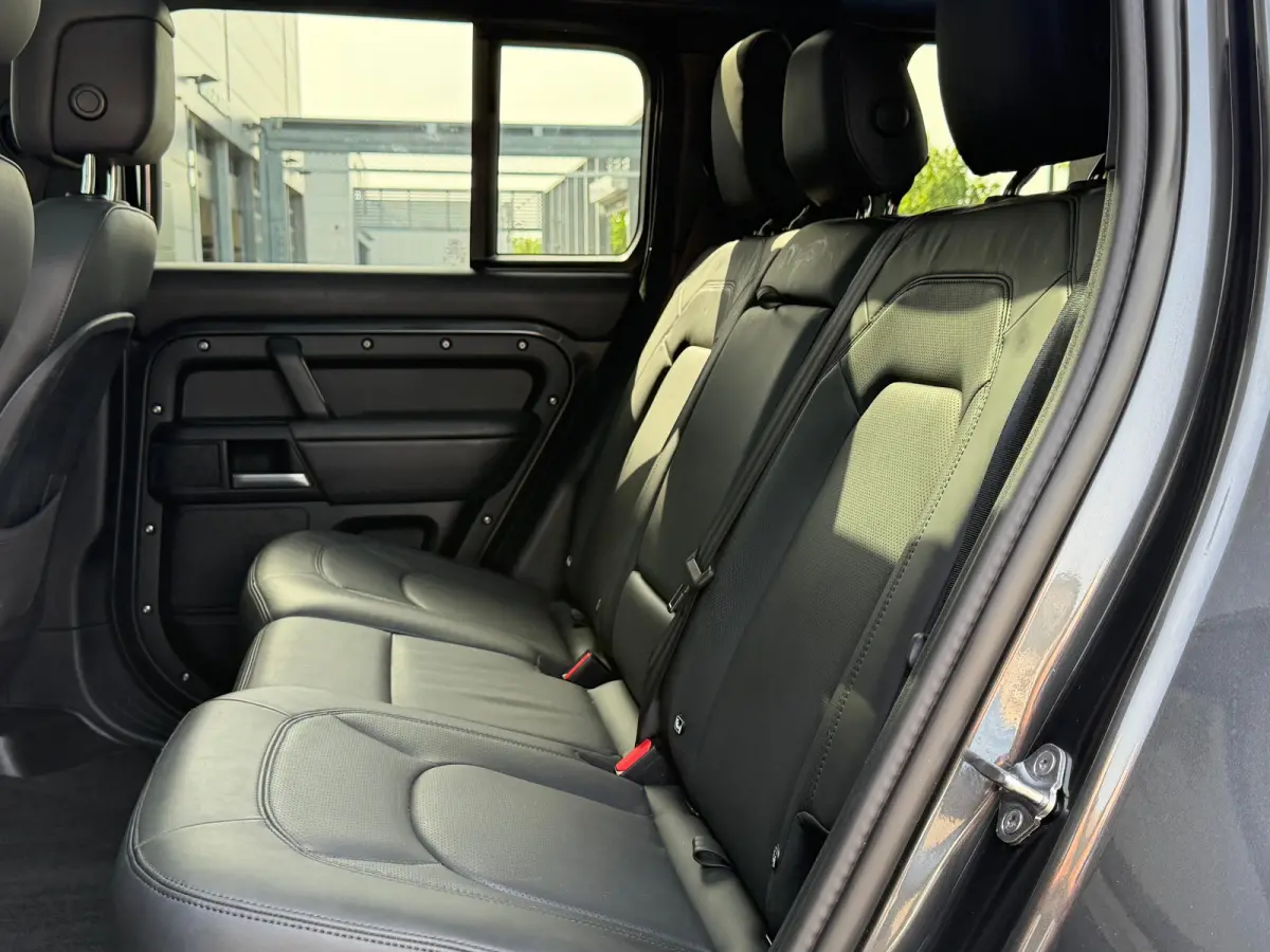 P300e X-Dynamic HSE | 22 Inch | El. trekhaak | Pano | Meridian | Koelbox | Stoelkoeling | Windsor leder