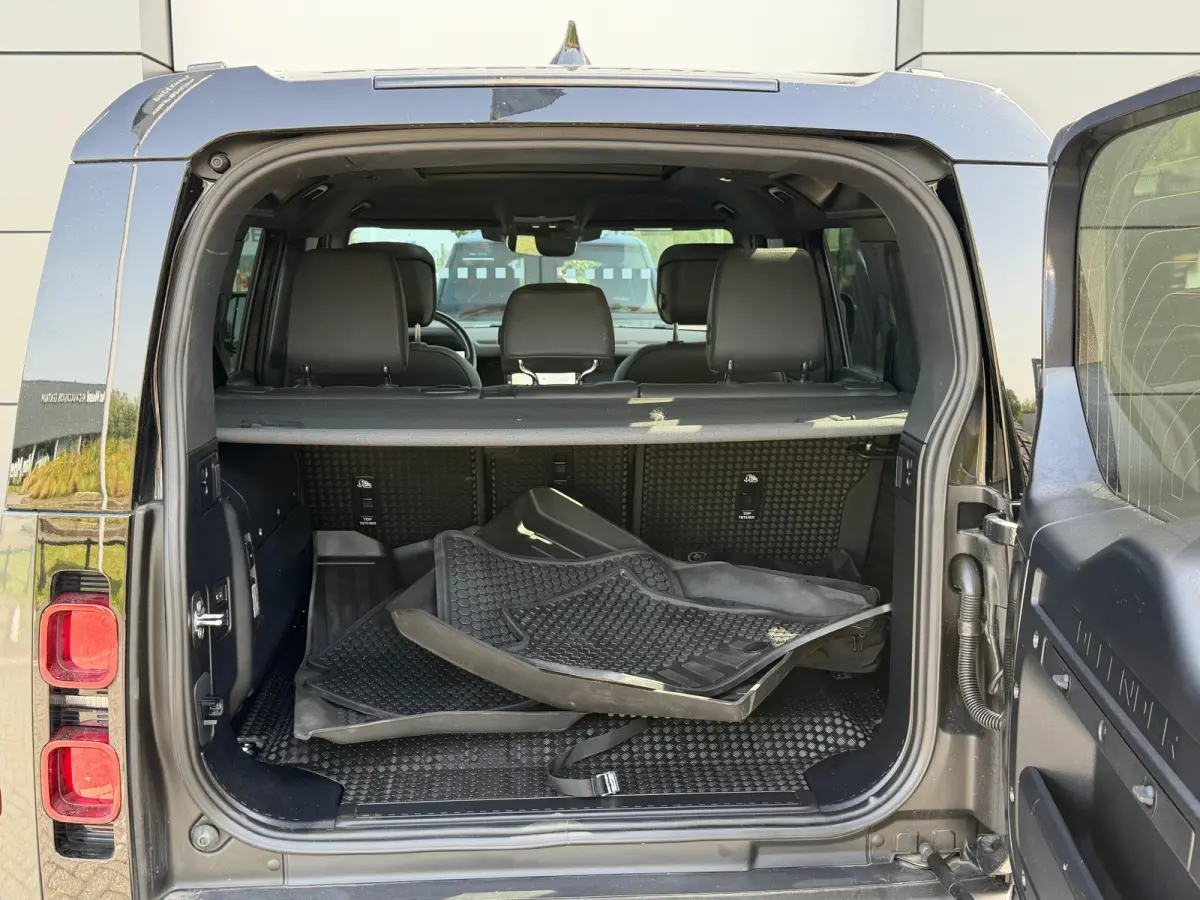 P300e X-Dynamic HSE | 22 Inch | El. trekhaak | Pano | Meridian | Koelbox | Stoelkoeling | Windsor leder