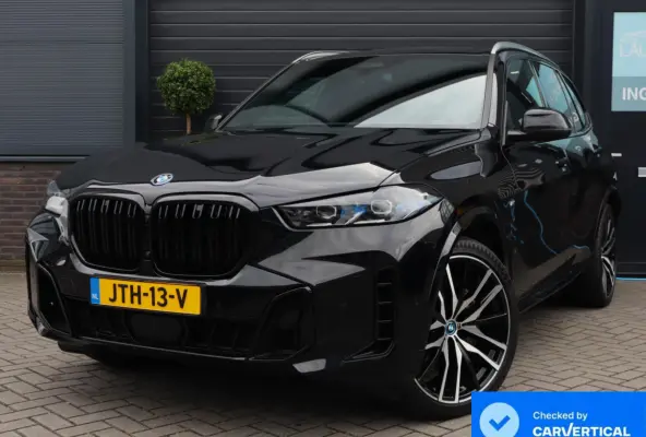 xDrive50e M-sport | Panoramadak | Comfortstoelen | H+K | Lazer | ACC | Stuurverwarming | 360
