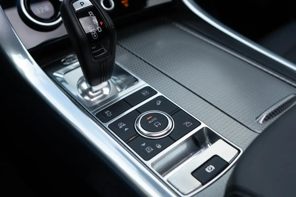 2.0 P400e HSE Dynamic / Standkachel/ Luchtvering/ Head-Up Display/ Adaptive Cruise Control/ Panoramadak/