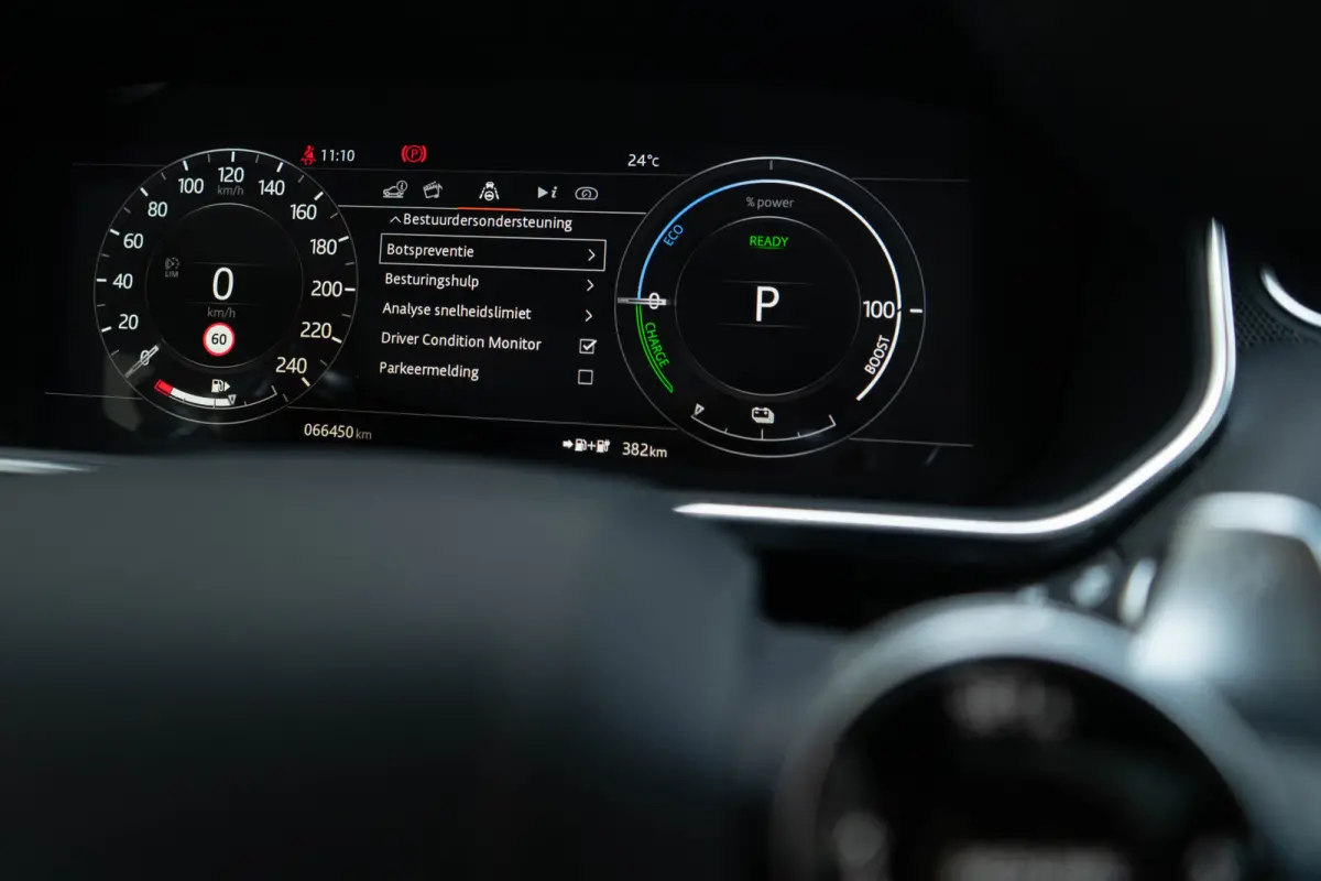 2.0 P400e HSE Dynamic / Standkachel/ Luchtvering/ Head-Up Display/ Adaptive Cruise Control/ Panoramadak/
