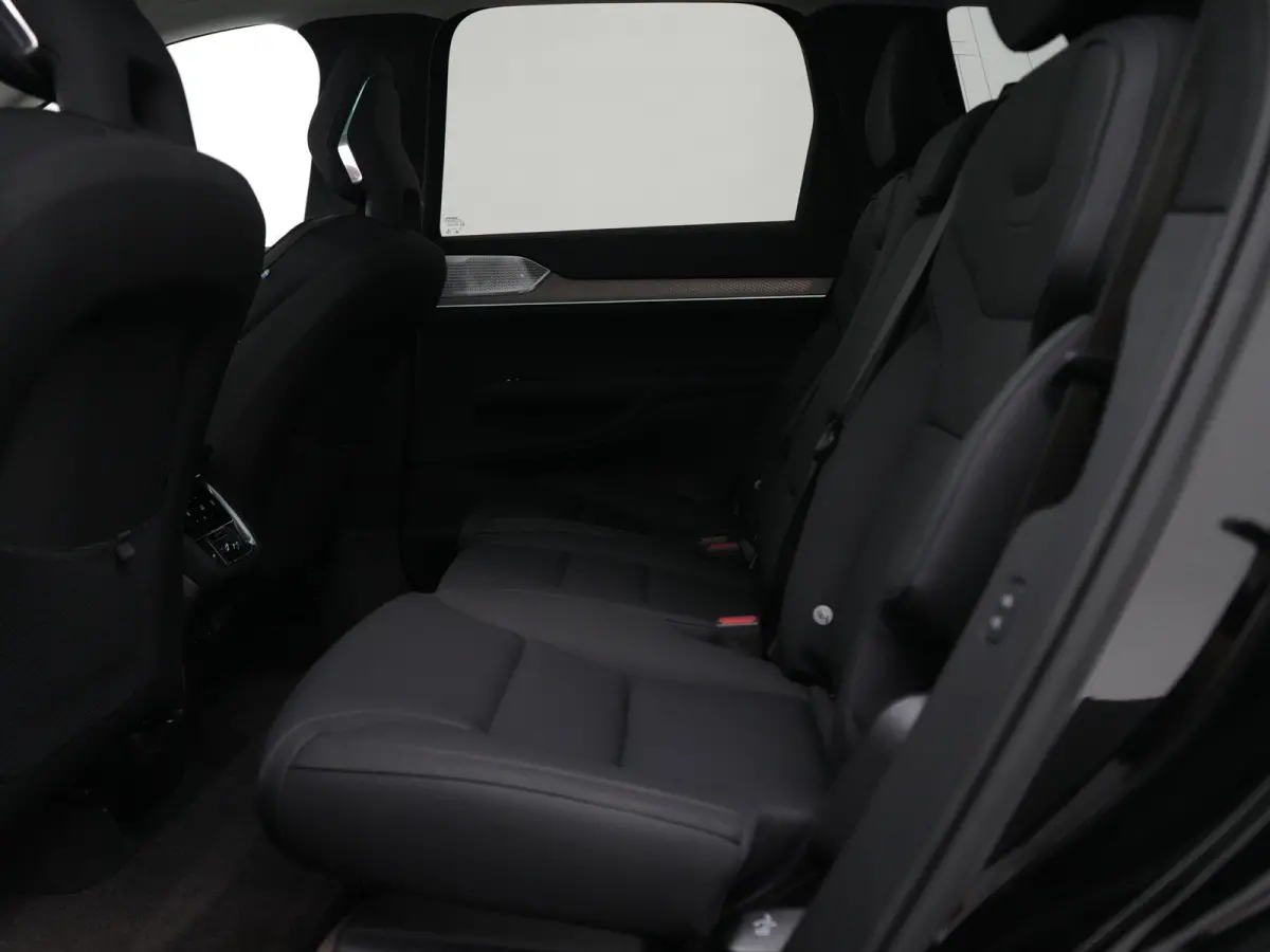 Twin Performance Ultra 7p. 111 kWh | Luchtvering | Bowers & Wilkins | Head-Up | 360° Camera | Trekhaak | Panoramadak | Pilot Assist