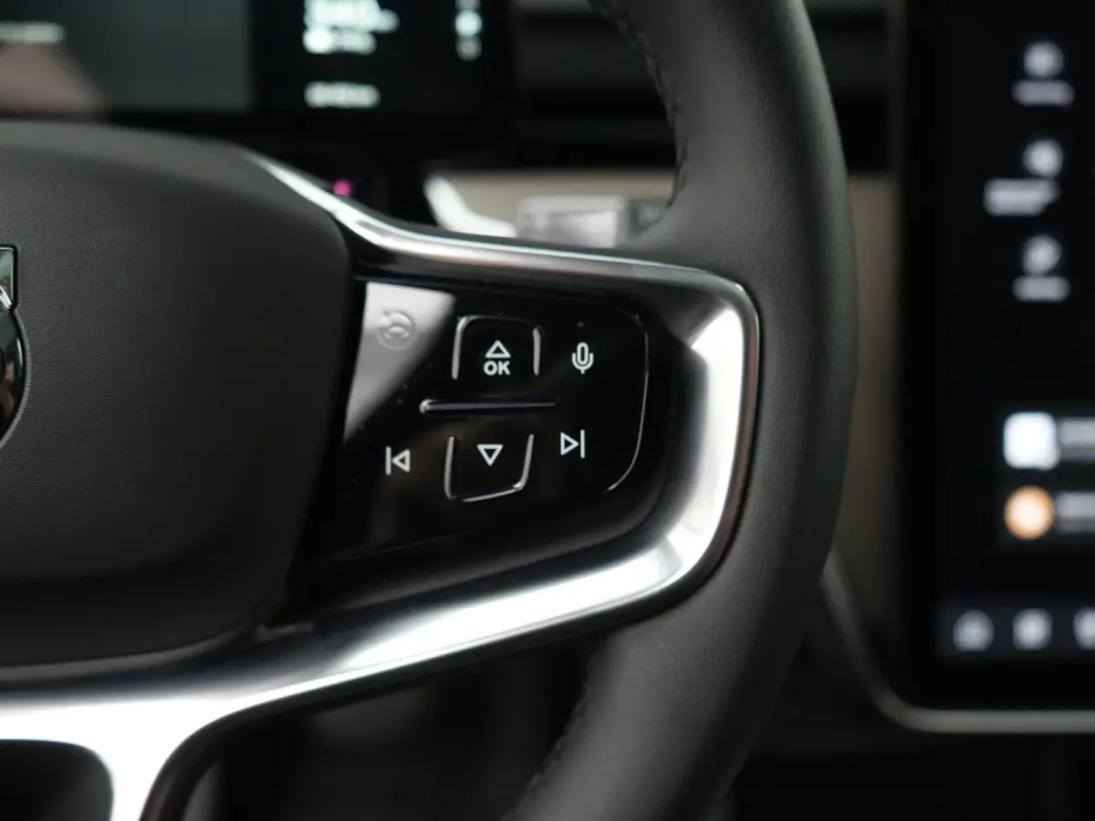 Twin Performance Ultra 7p. 111 kWh | Luchtvering | Bowers & Wilkins | Head-Up | 360° Camera | Trekhaak | Panoramadak | Pilot Assist