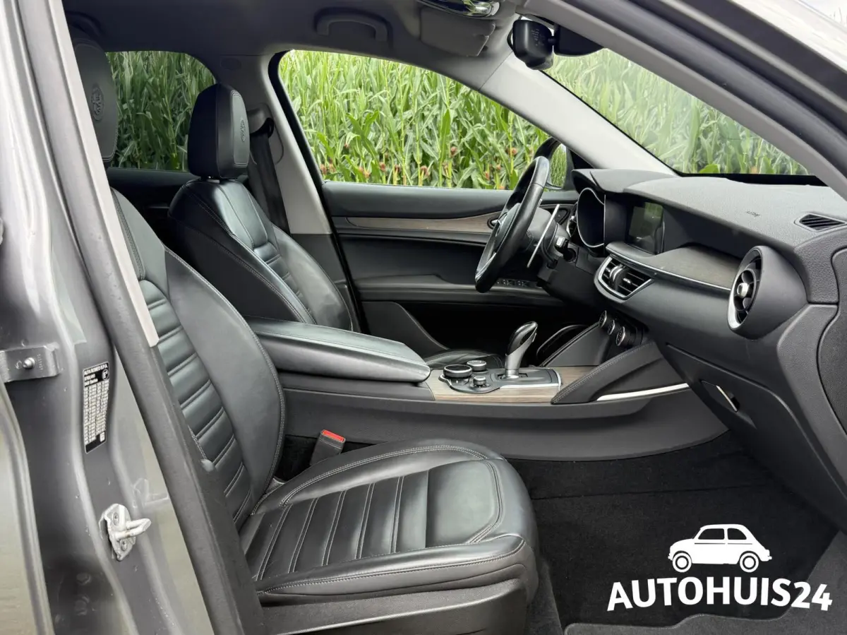 2.0 T Q4 AWD Super - FIRST EDITION - 280PK NL-Auto 1-EIGENAAR