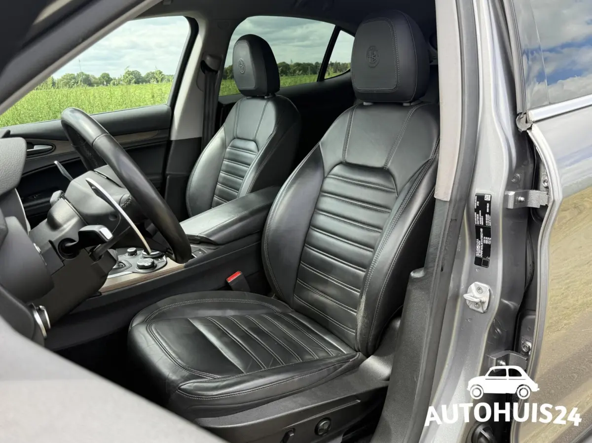 2.0 T Q4 AWD Super - FIRST EDITION - 280PK NL-Auto 1-EIGENAAR