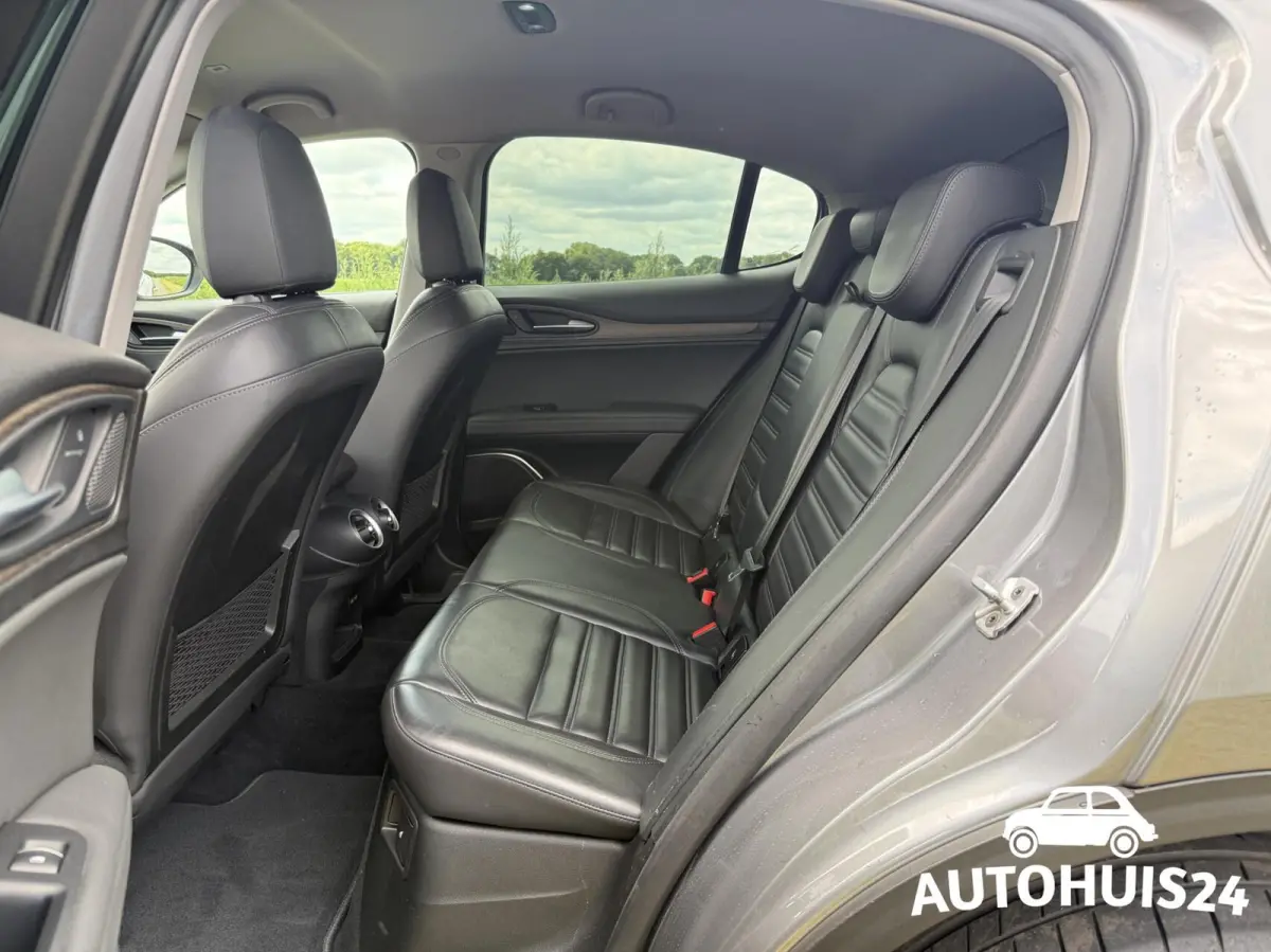 2.0 T Q4 AWD Super - FIRST EDITION - 280PK NL-Auto 1-EIGENAAR
