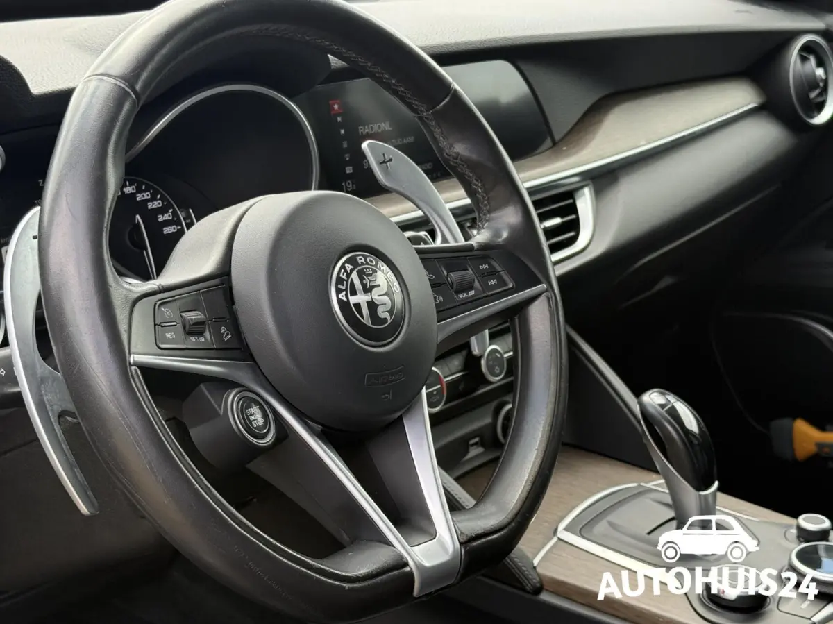 2.0 T Q4 AWD Super - FIRST EDITION - 280PK NL-Auto 1-EIGENAAR