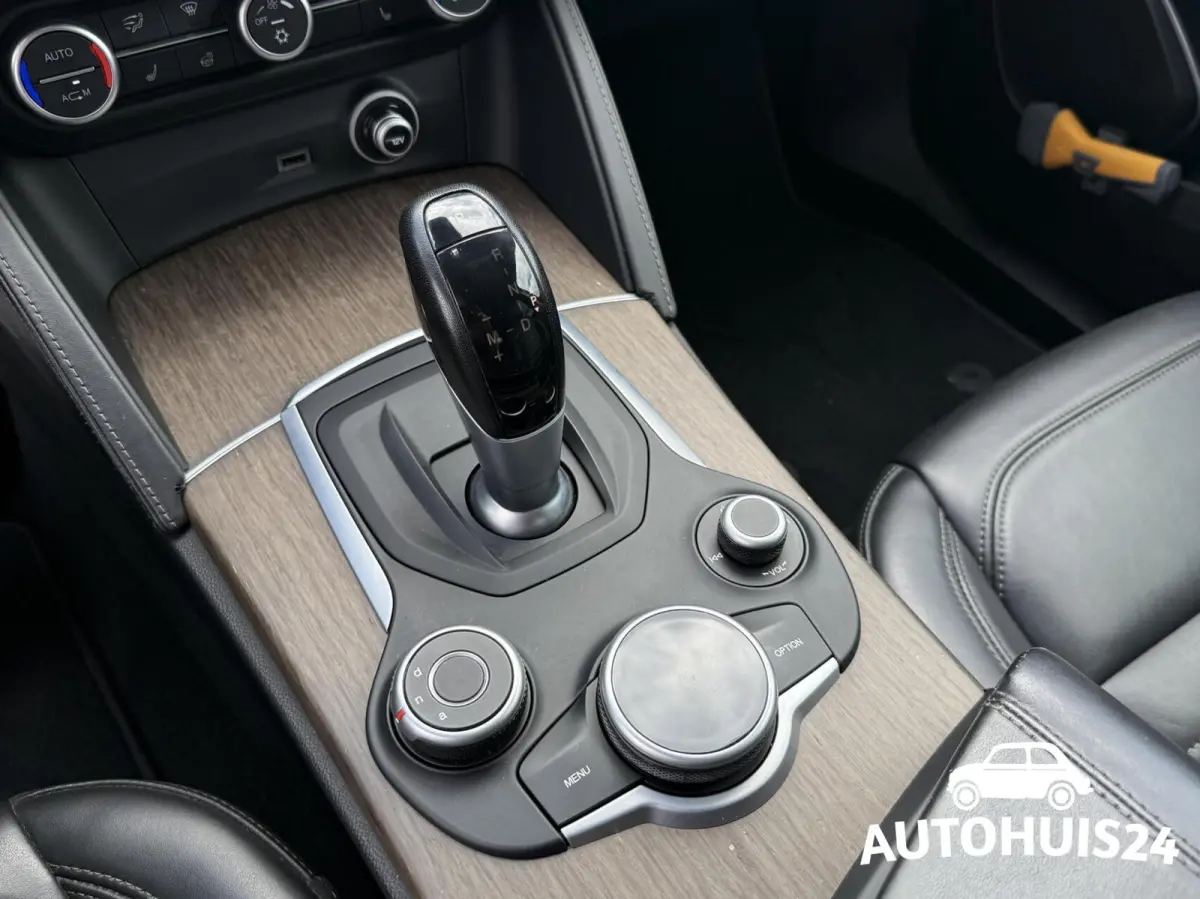 2.0 T Q4 AWD Super - FIRST EDITION - 280PK NL-Auto 1-EIGENAAR