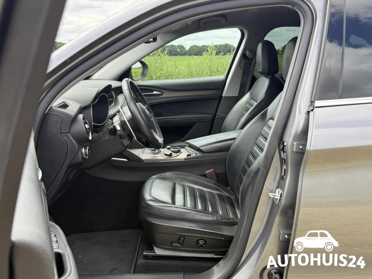 2.0 T Q4 AWD Super - FIRST EDITION - 280PK NL-Auto 1-EIGENAAR