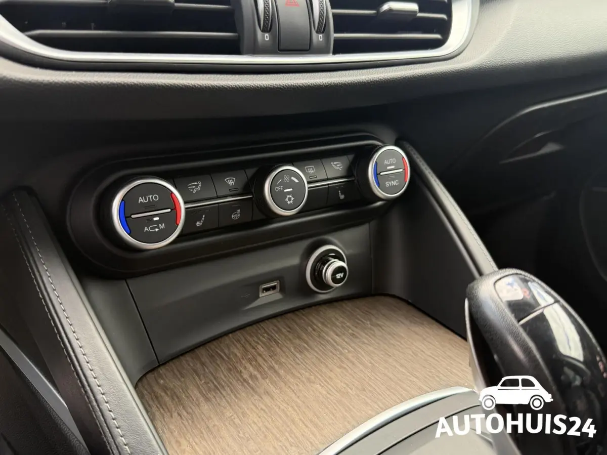 2.0 T Q4 AWD Super - FIRST EDITION - 280PK NL-Auto 1-EIGENAAR