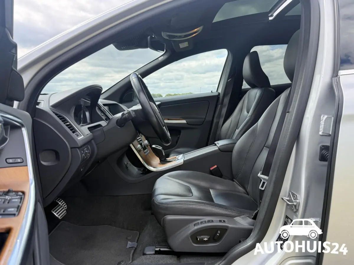 2.0 T5 FWD Summum POLESTAR PANODAK XENON ACC PDC 20''