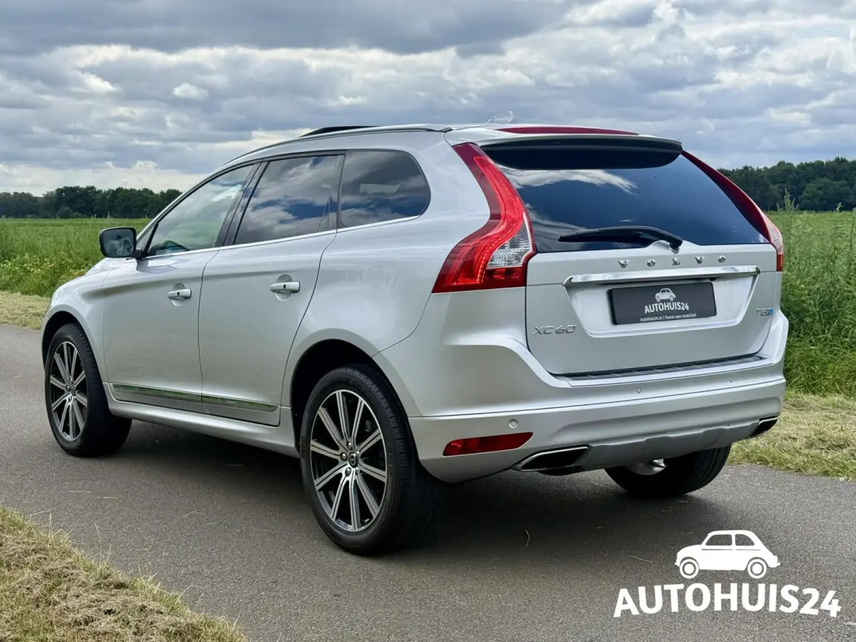 2.0 T5 FWD Summum POLESTAR PANODAK XENON ACC PDC 20''