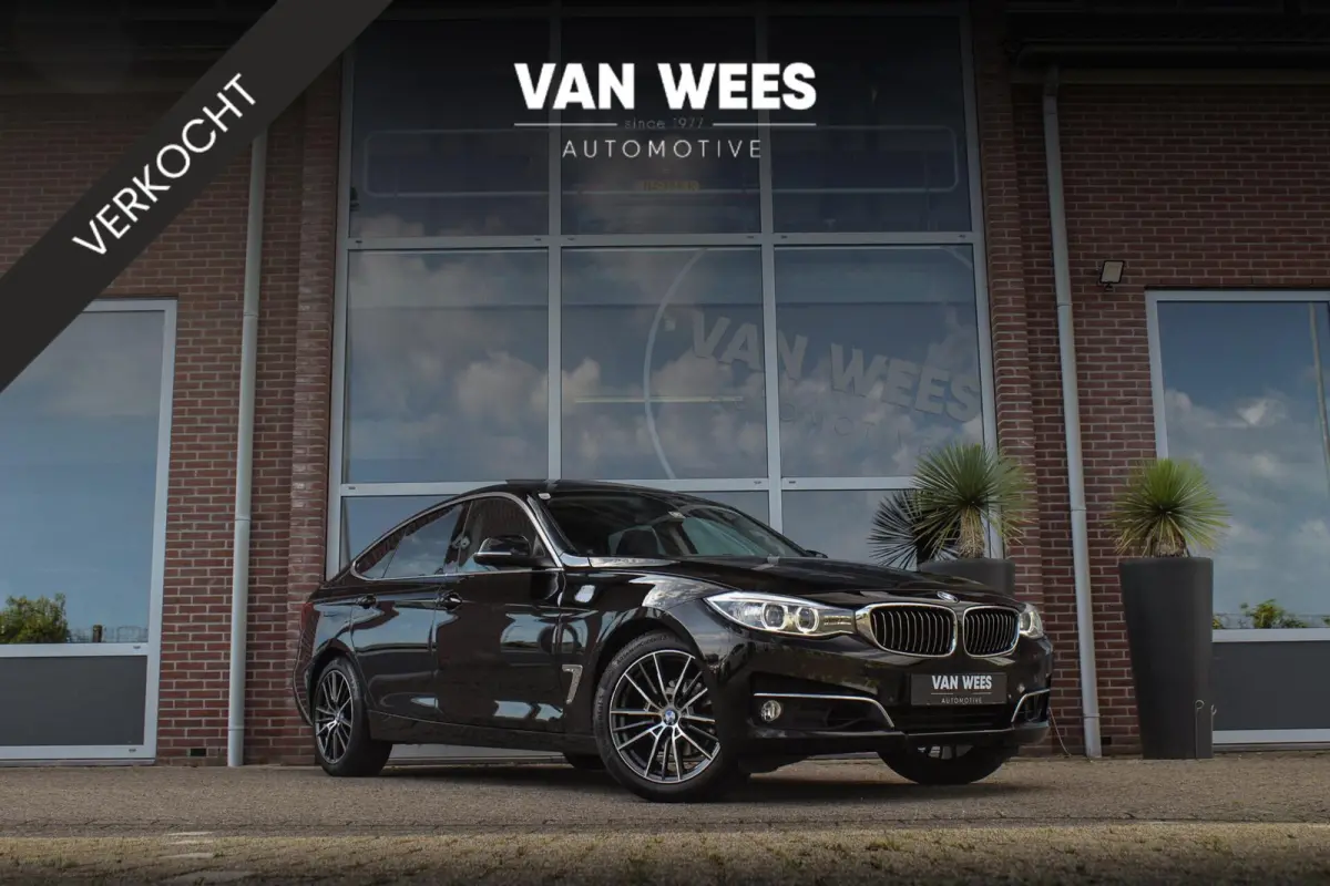 320i Executive Luxury Line | Camera | Panoramadak | Sportstuur | Stoelverwarming | Sportstoelen | Navigatie | Cruise control | Bluetooth | Xenon | PDC