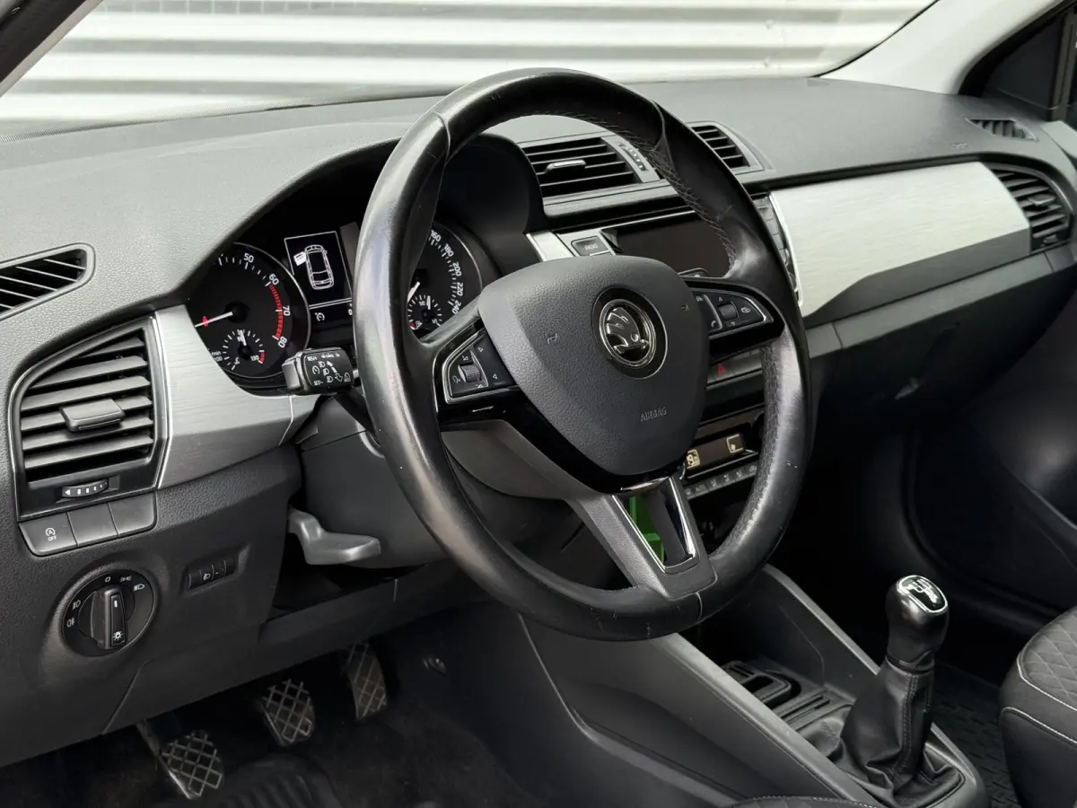 1.0 TSI Drive Navi|Clima|Cruise|PDC|LM Velgen|N.A.P|APK tot 01-2027