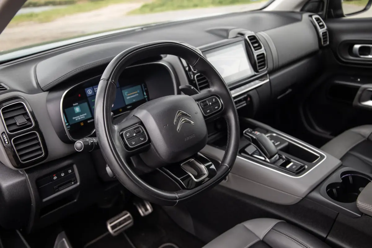 1.6 Plug-in Hybrid 225 Shine PANORAMA DAK / DEALER ONDERHOUDEN / LEER / MEMMORY / TREKHAAK / CAMERA
