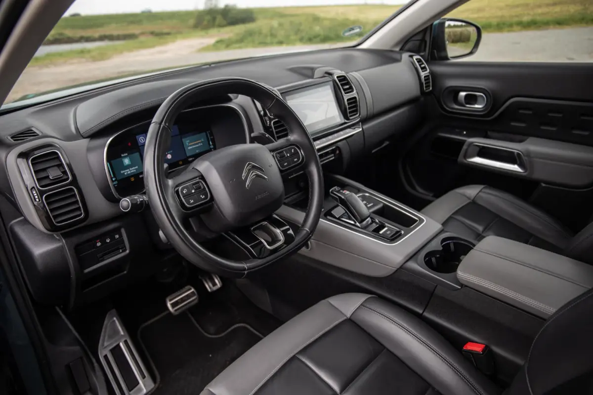 1.6 Plug-in Hybrid 225 Shine PANORAMA DAK / DEALER ONDERHOUDEN / LEER / MEMMORY / TREKHAAK / CAMERA