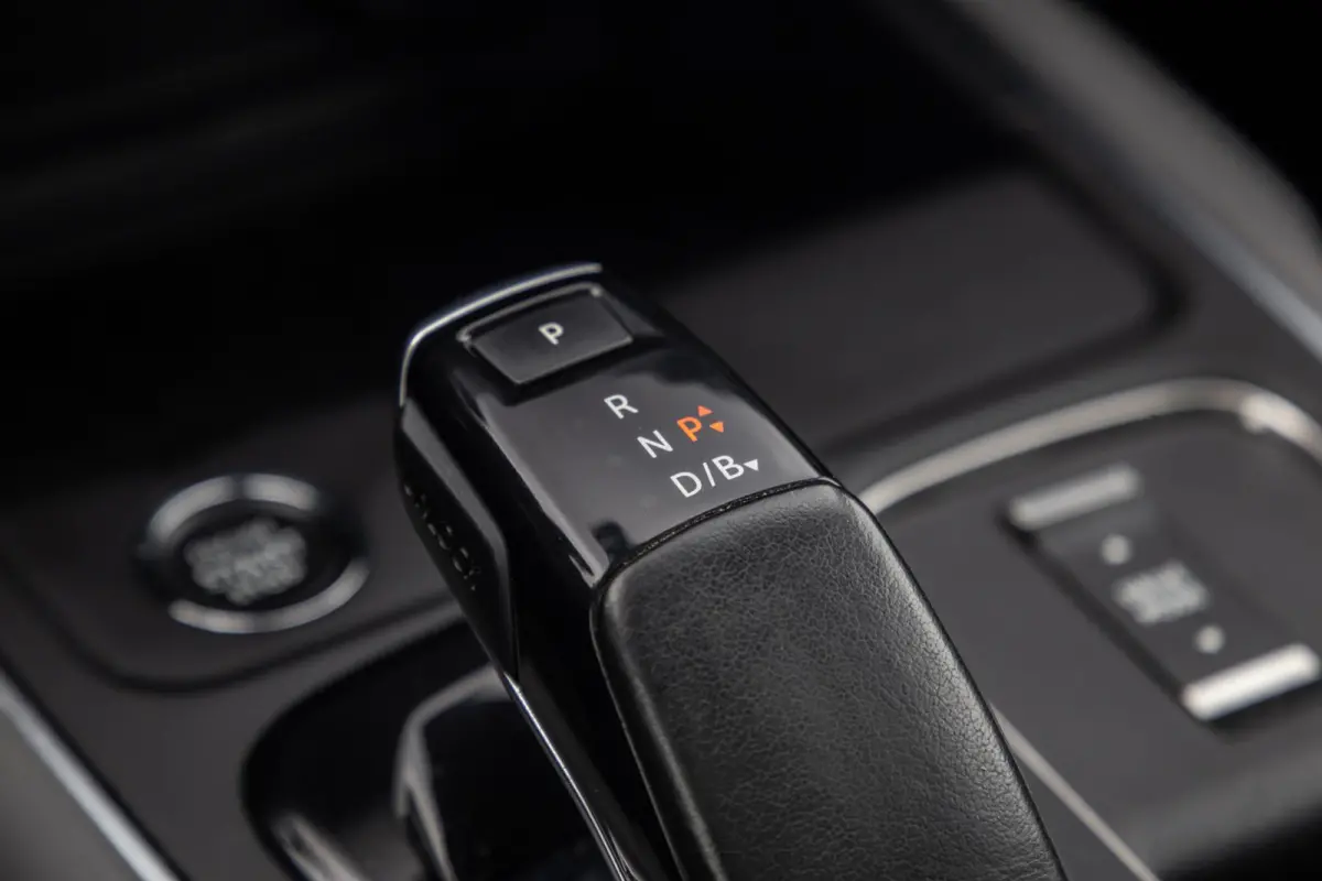 1.6 Plug-in Hybrid 225 Shine PANORAMA DAK / DEALER ONDERHOUDEN / LEER / MEMMORY / TREKHAAK / CAMERA