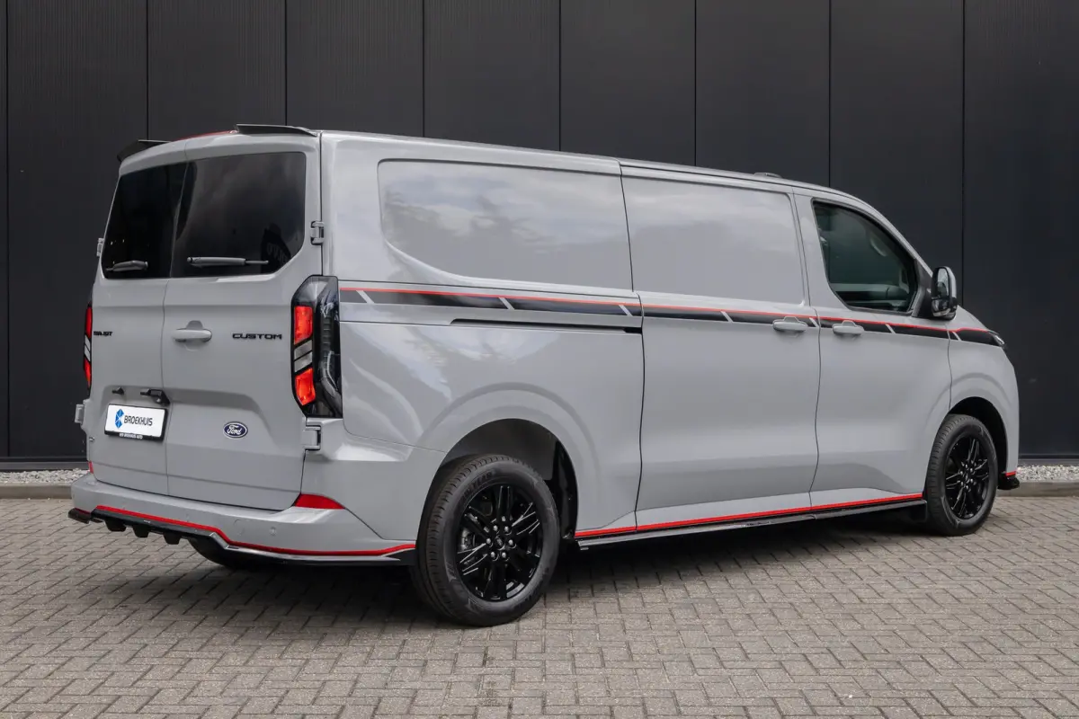Grey Platinum 320 L2 Plug-in Hybrid | 0.99% Financial Lease