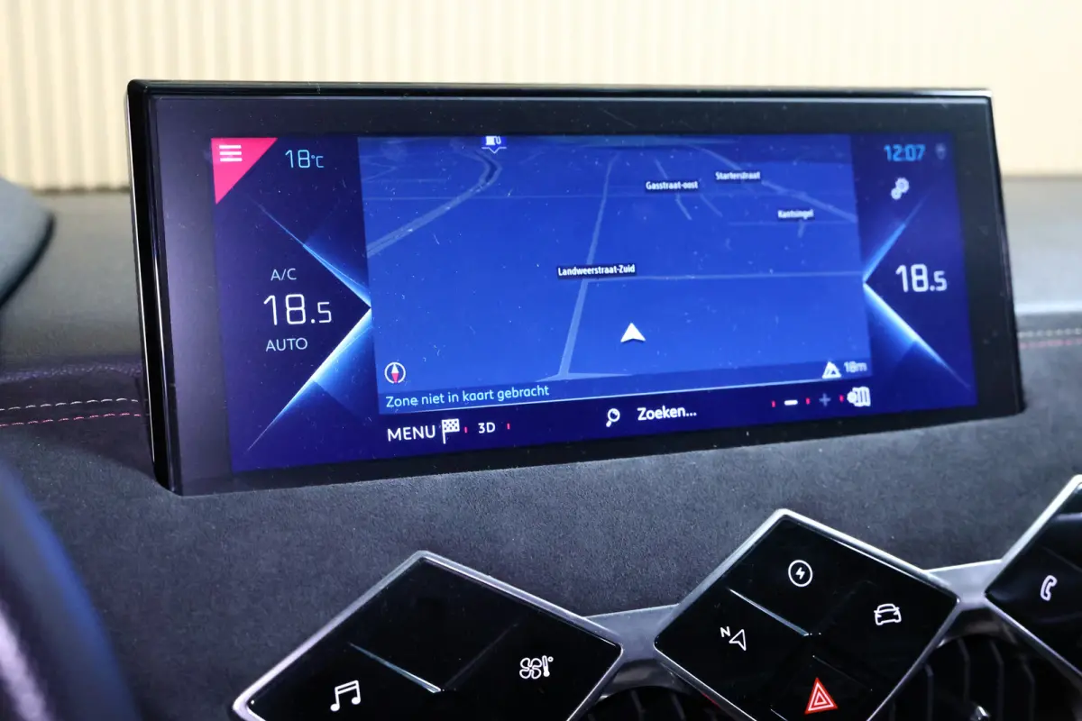 PERFORMANCE AVM VIRTUAL NAVI HEADUP CLIMA STOELVW PARKASS. "20